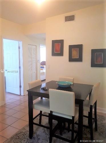 See details / 2840 sq. ft. $ 2021-06-01 0 Photo