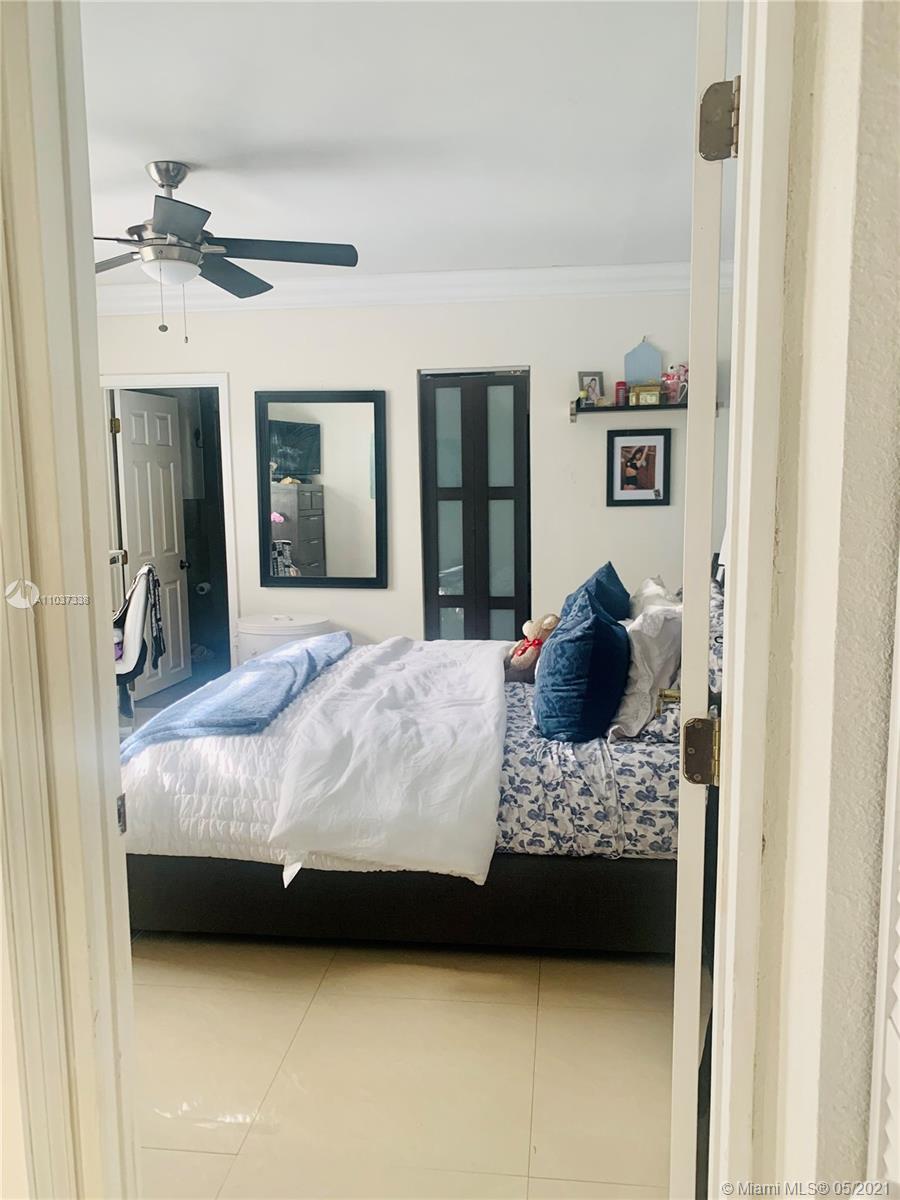 See details / 2840 sq. ft. $ 2021-06-01 0 Photo
