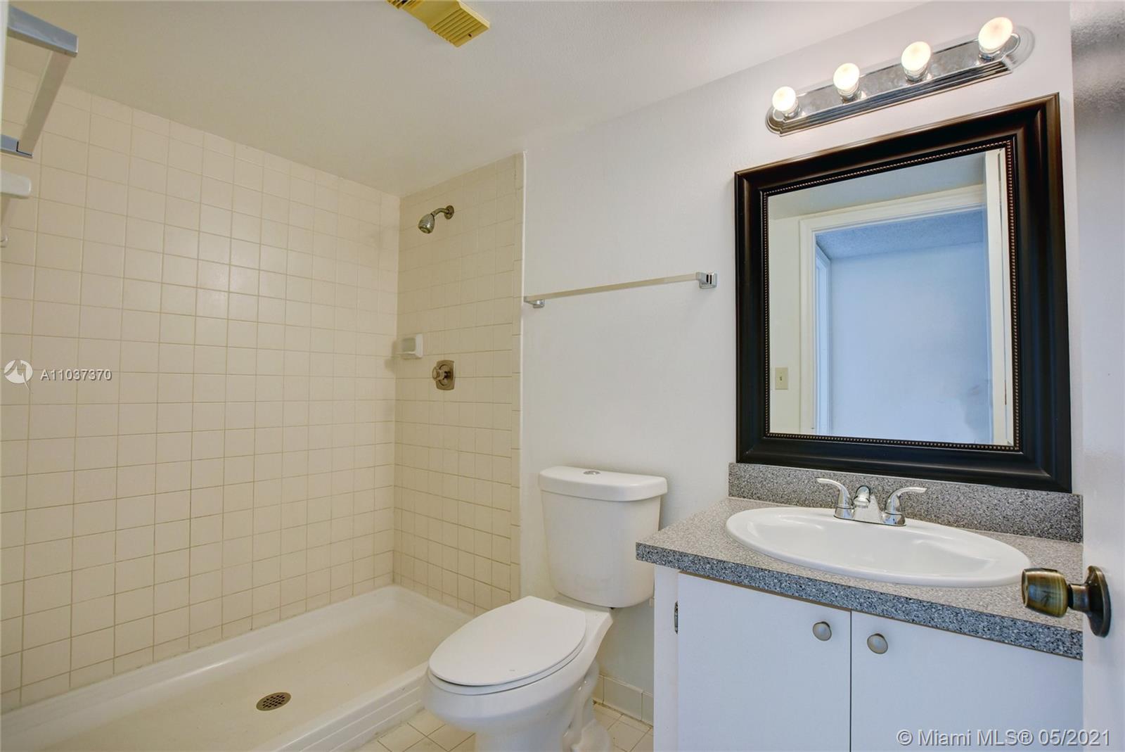 See details / 1030 sq. ft. $ 2021-05-04 0 Photo