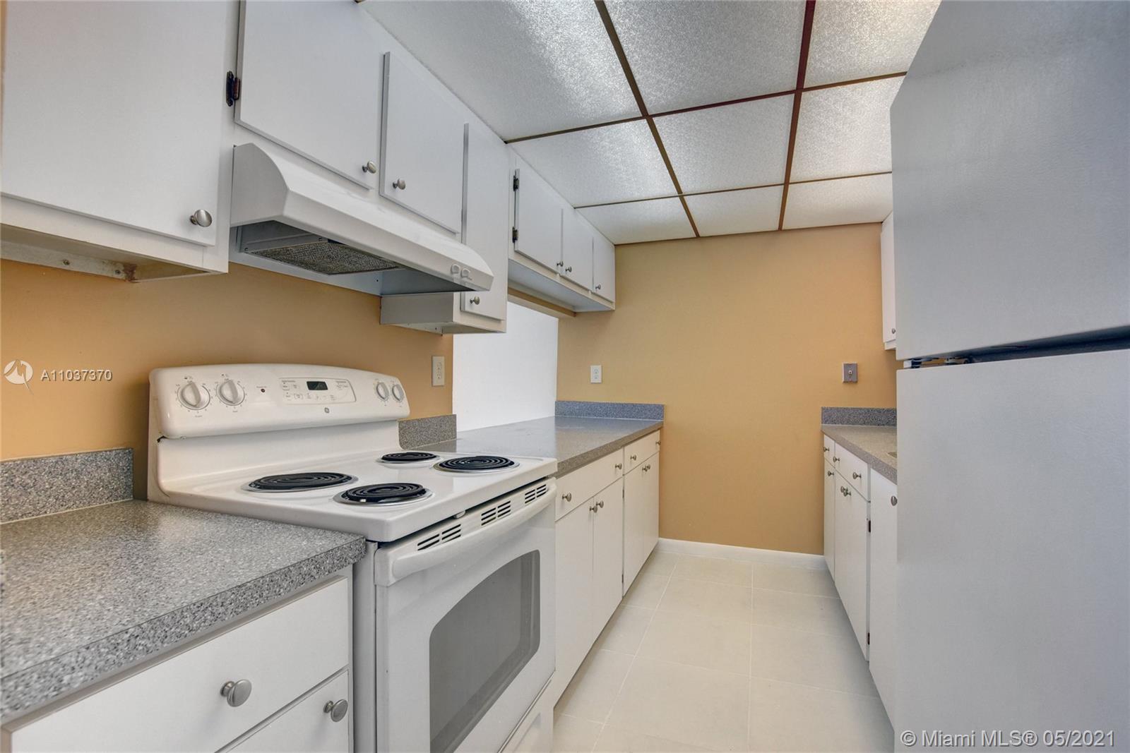 See details / 1030 sq. ft. $ 2021-05-04 0 Photo
