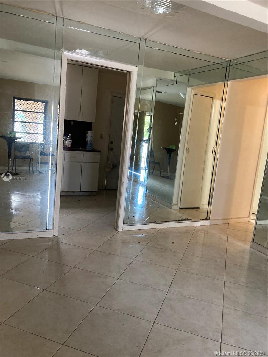 See details / sq. ft. $ 2021-05-04 0 Photo