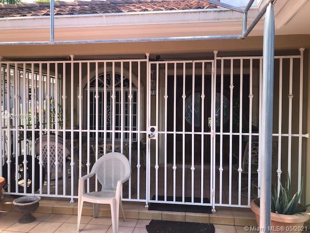 See details / 5443 sq. ft. $ 2021-05-20 0 Photo