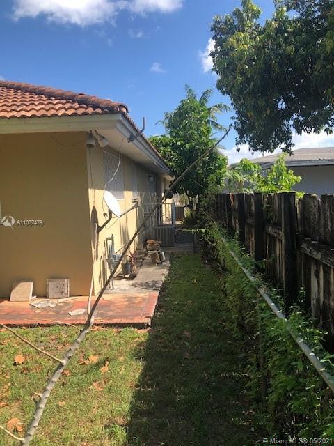 See details / 5443 sq. ft. $ 2021-05-20 0 Photo