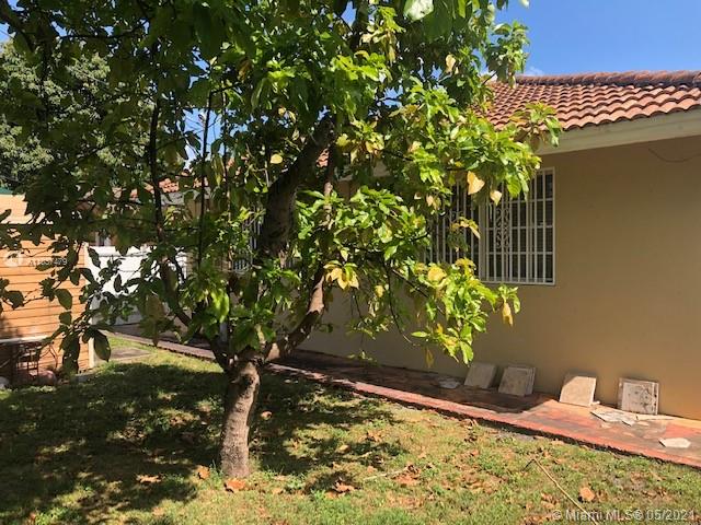 See details / 5443 sq. ft. $ 2021-05-20 0 Photo
