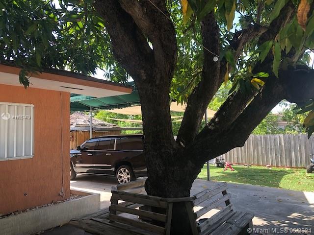 See details / 5443 sq. ft. $ 2021-05-20 0 Photo