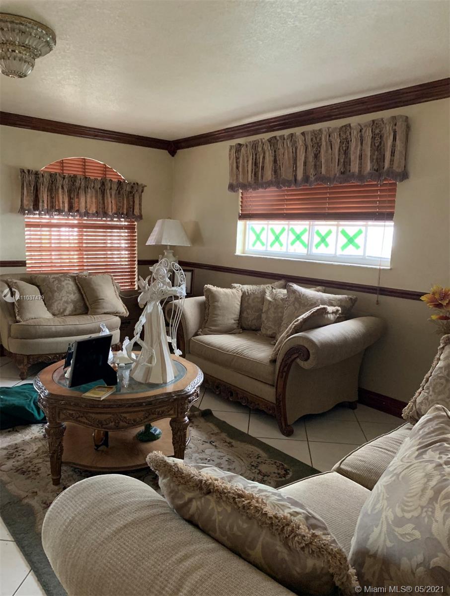 See details / 5443 sq. ft. $ 2021-05-20 0 Photo