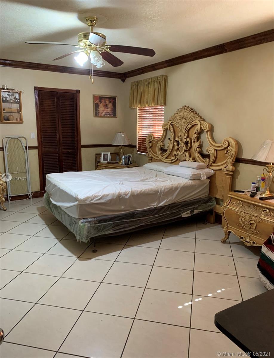 See details / 5443 sq. ft. $ 2021-05-20 0 Photo