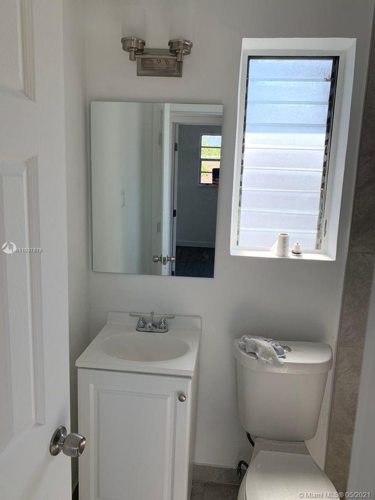 See details / 3200 sq. ft. $ 2021-05-05 0 Photo