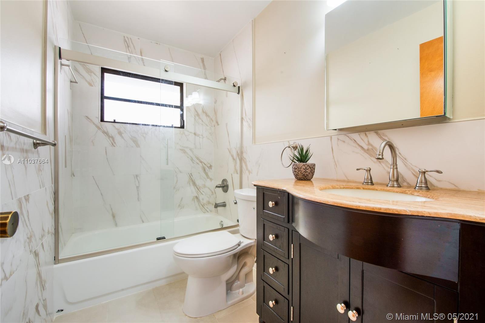 See details / 3120 sq. ft. $ 2021-05-05 0 Photo