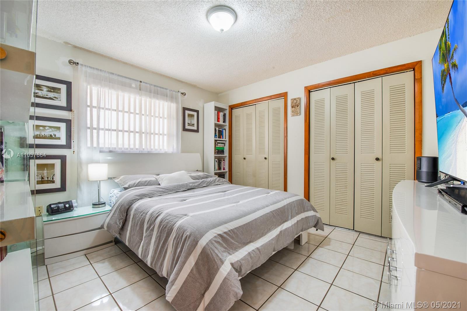 See details / 3120 sq. ft. $ 2021-05-05 0 Photo