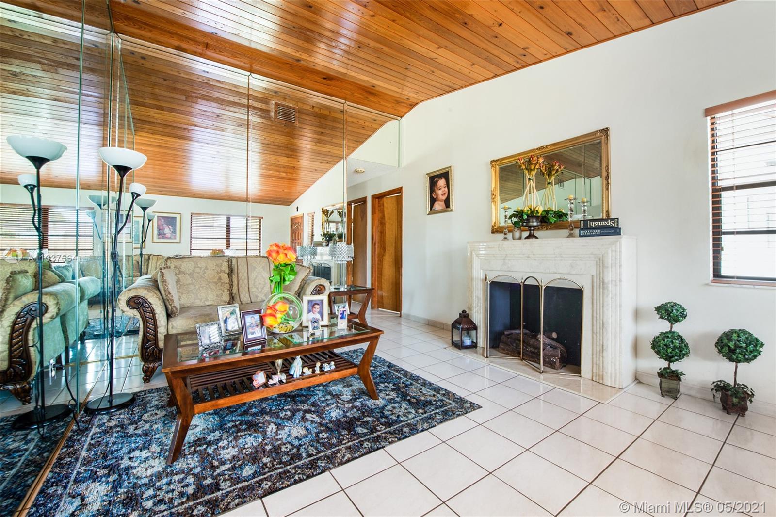 See details / 3120 sq. ft. $ 2021-05-05 0 Photo