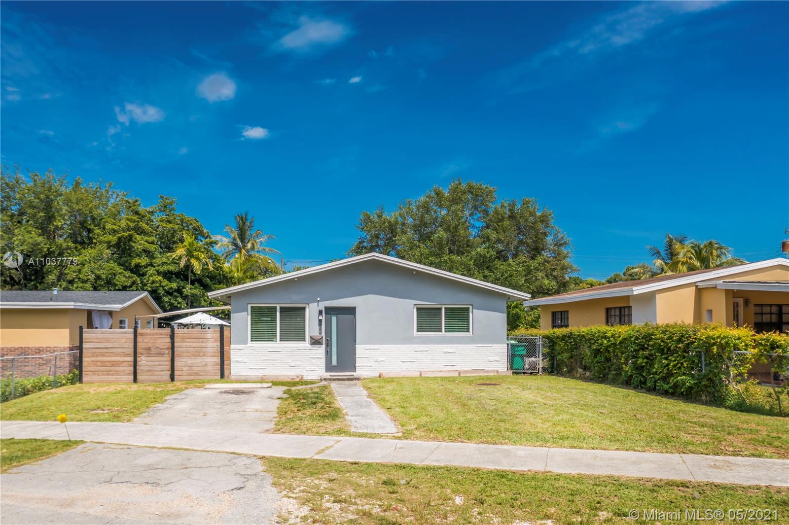 See details / 1769 sq. ft. $ 2021-05-05 0 Photo