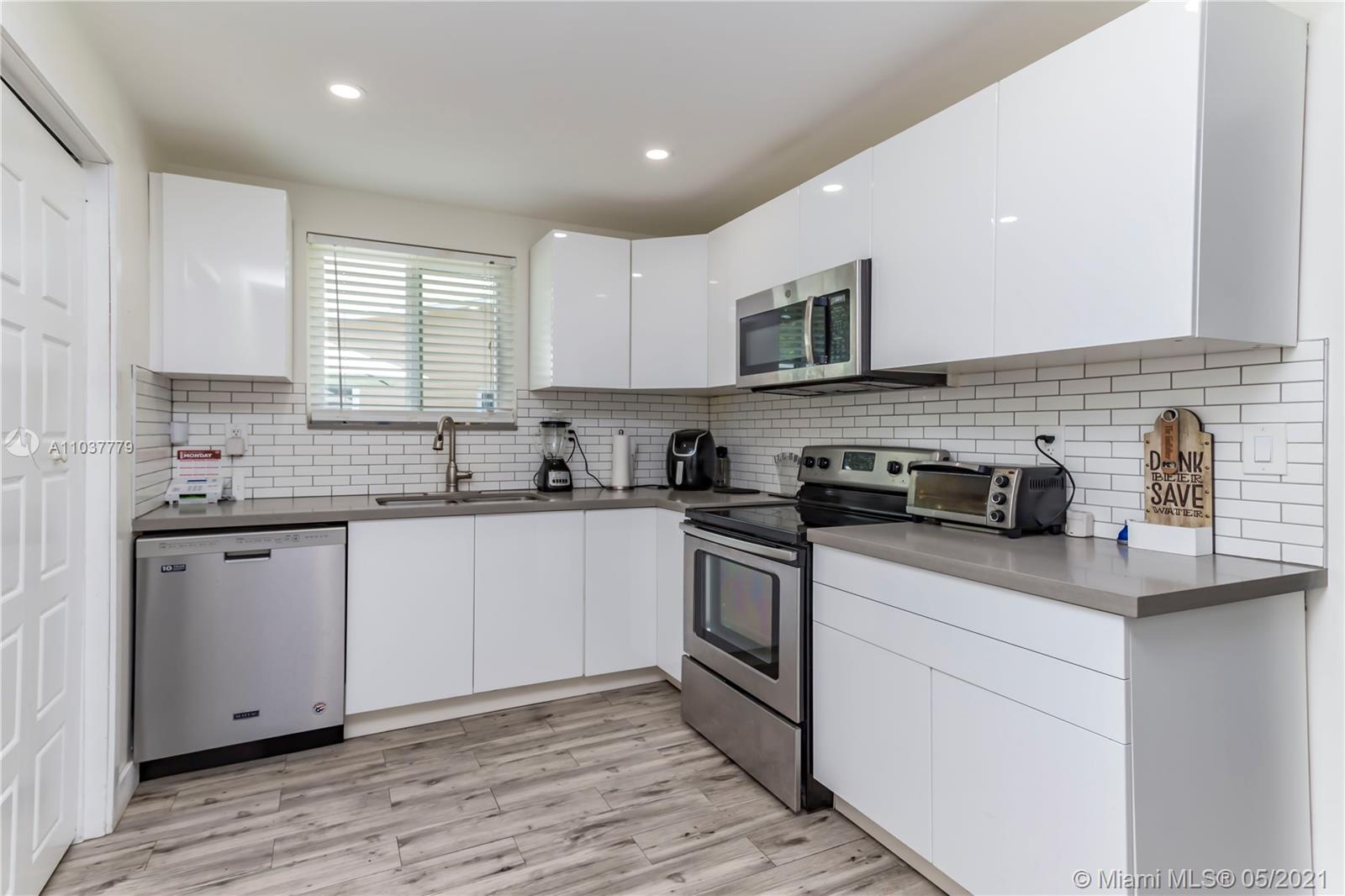 See details / 1769 sq. ft. $ 2021-05-05 0 Photo