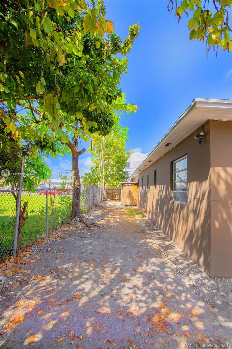 See details / 1800 sq. ft. $ 2021-05-05 0 Photo
