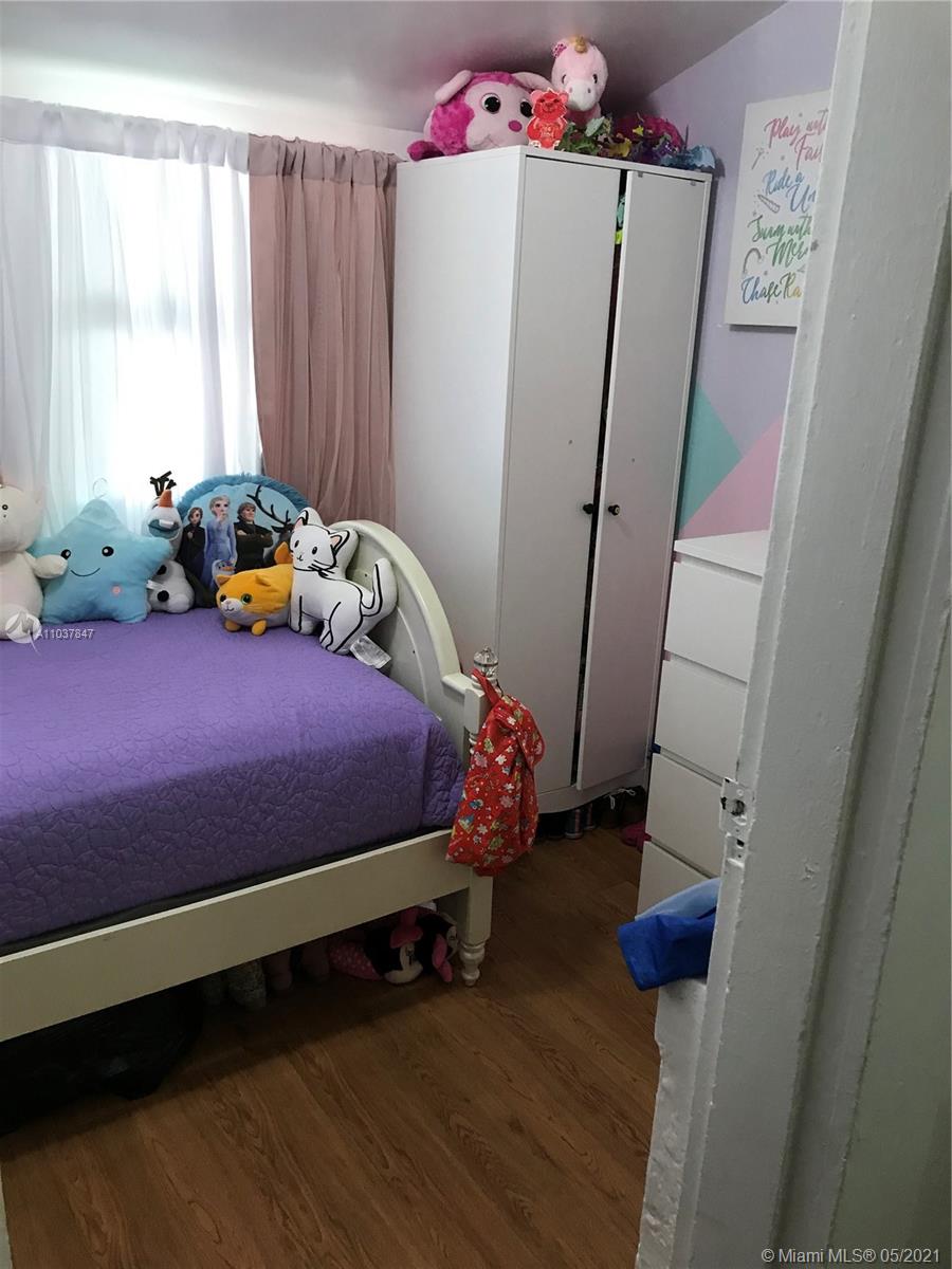 See details / 2430 sq. ft. $ 2021-05-05 0 Photo