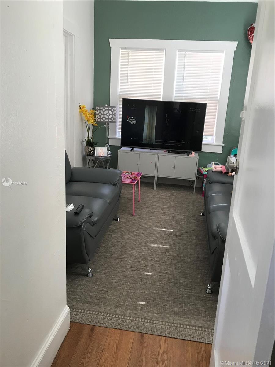 See details / 2430 sq. ft. $ 2021-05-05 0 Photo