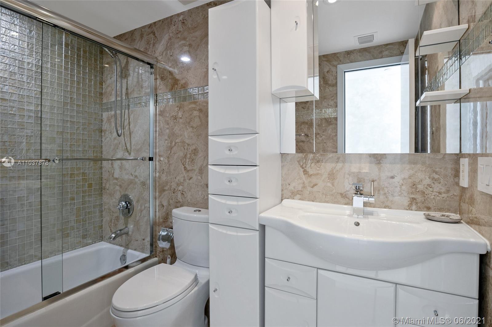 See details 5102 4 / 5 3348 sq. ft. $ 2021-05-05 0 Photo