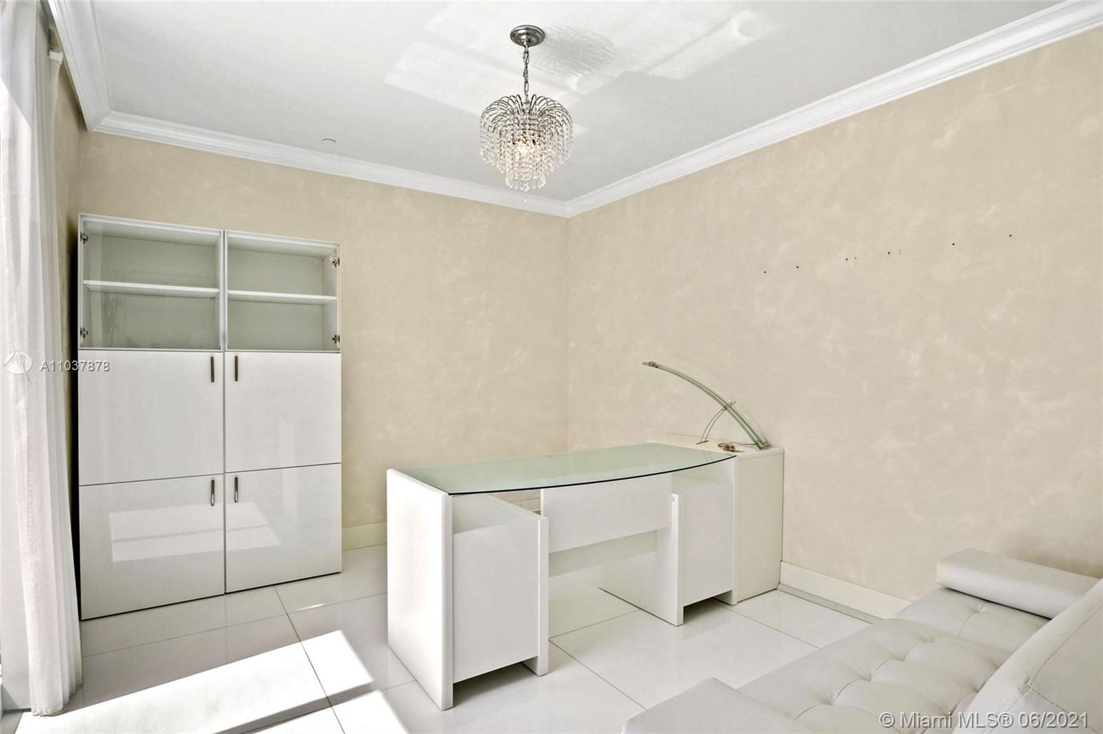 See details 5102 4 / 5 3348 sq. ft. $ 2021-05-05 0 Photo