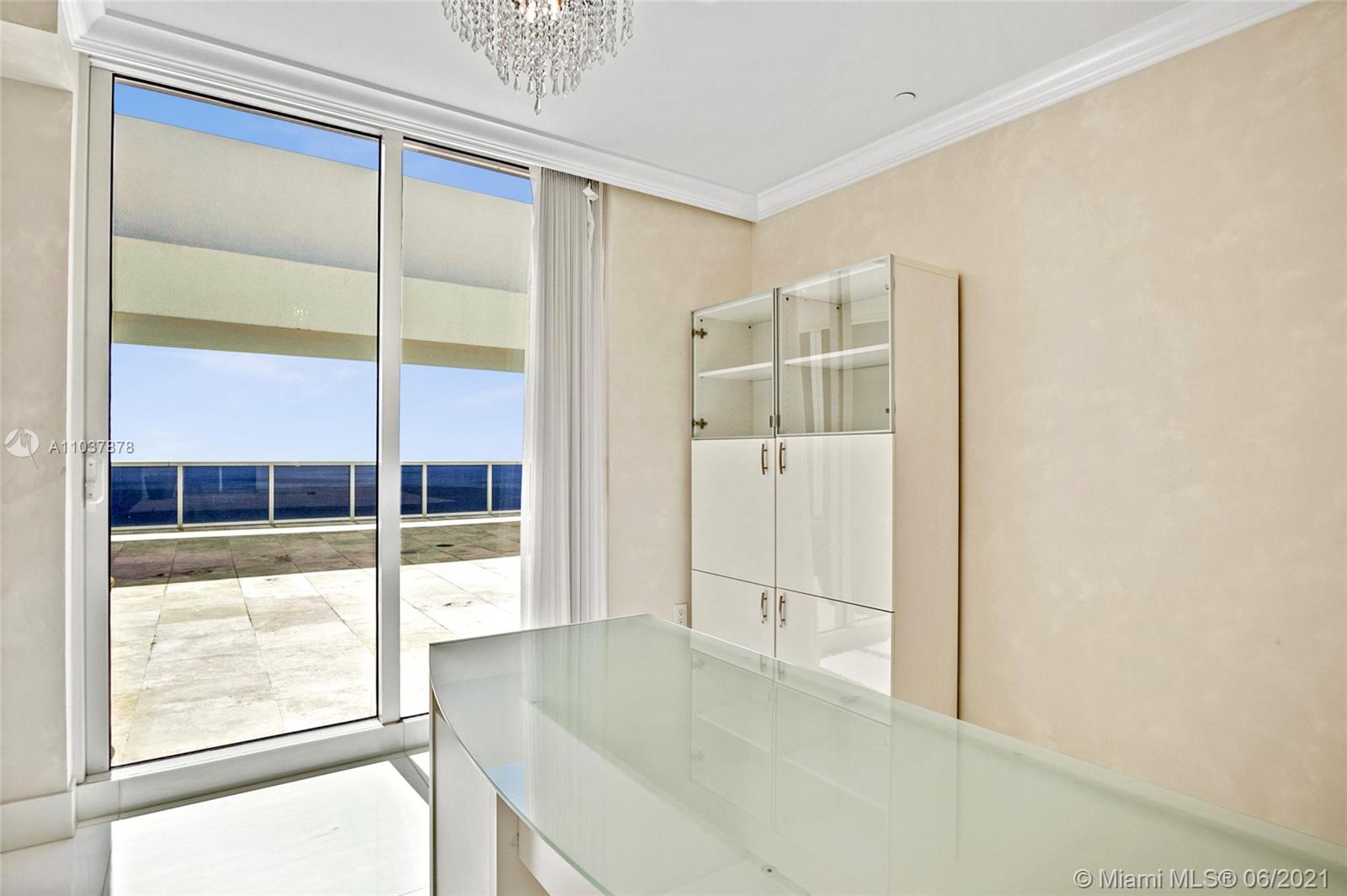 See details 5102 4 / 5 3348 sq. ft. $ 2021-05-05 0 Photo
