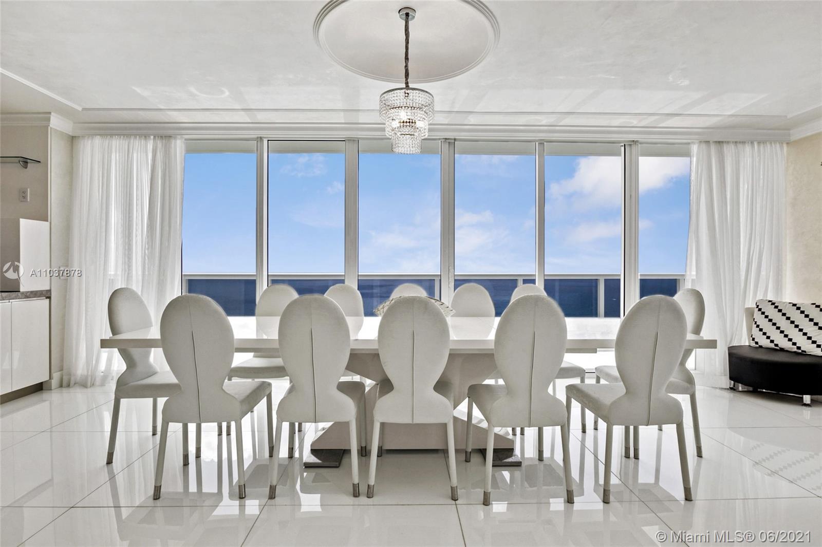 See details 5102 4 / 5 3348 sq. ft. $ 2021-05-05 0 Photo