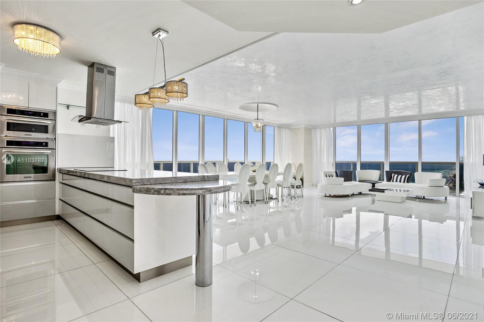 See details 5102 4 / 5 3348 sq. ft. $ 2021-05-05 0 Photo