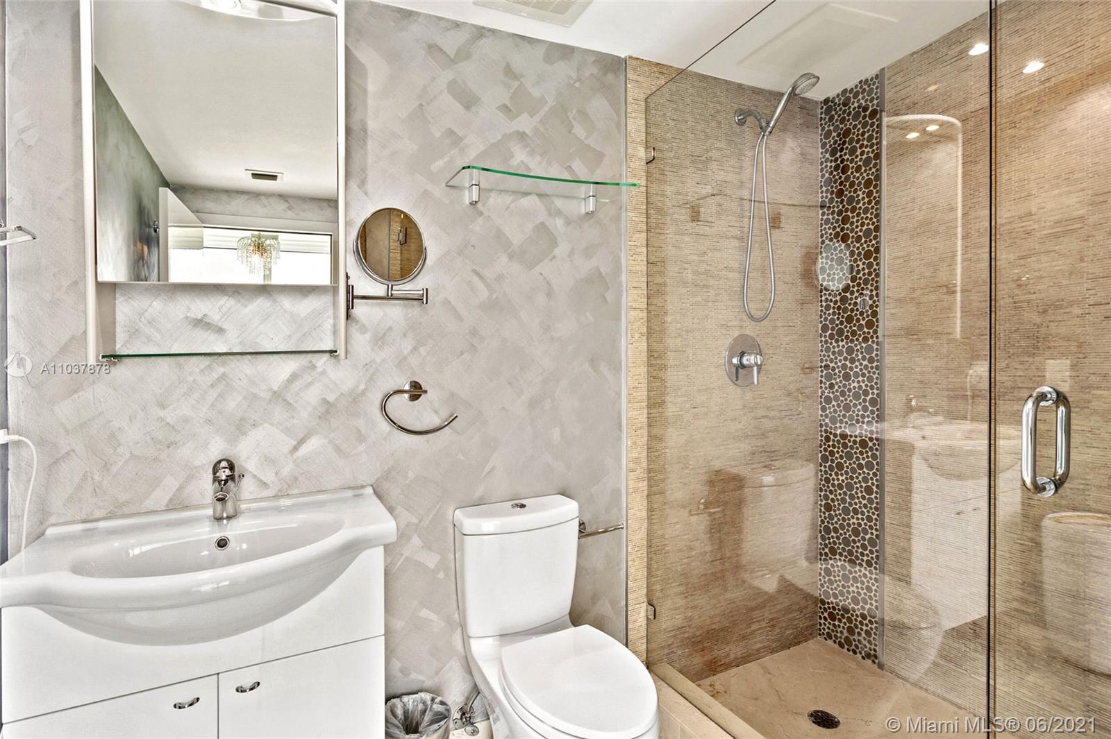 See details 5102 4 / 5 3348 sq. ft. $ 2021-05-05 0 Photo