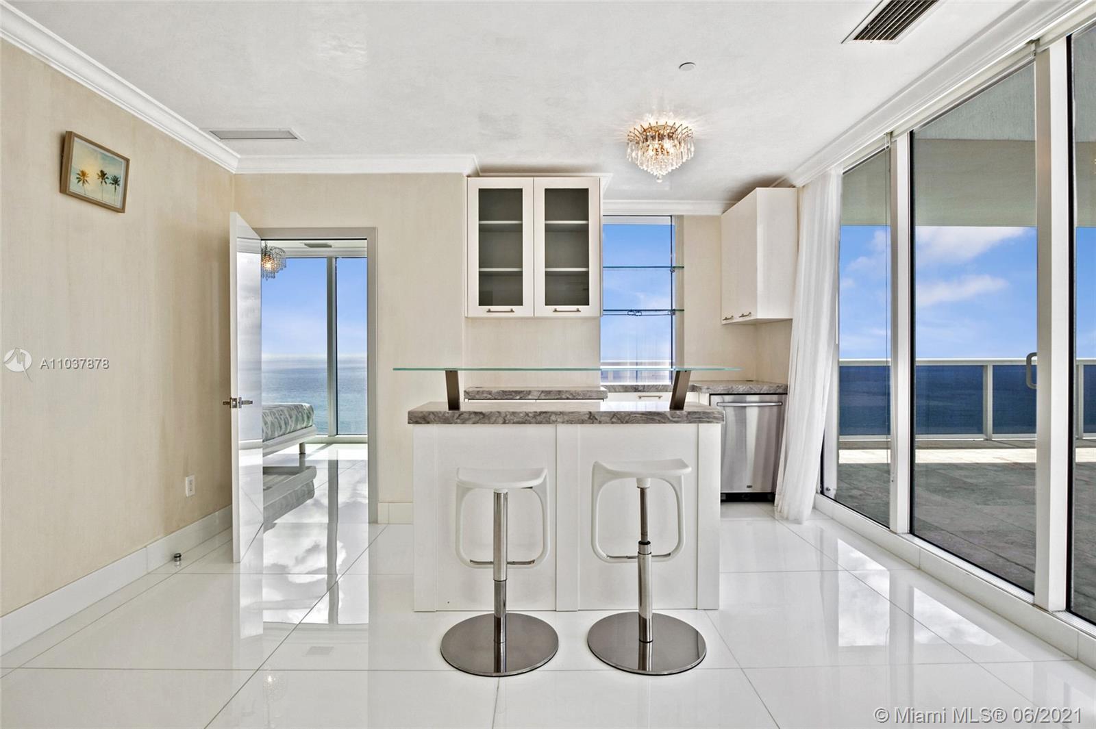 See details 5102 4 / 5 3348 sq. ft. $ 2021-05-05 0 Photo