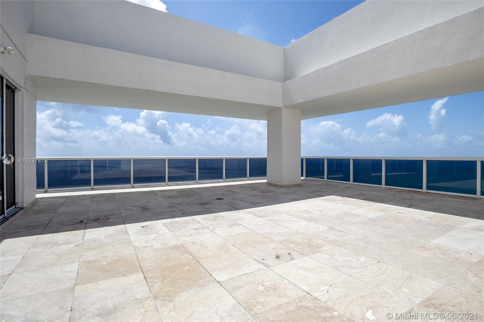See details 5102 4 / 5 3348 sq. ft. $ 2021-05-05 0 Photo