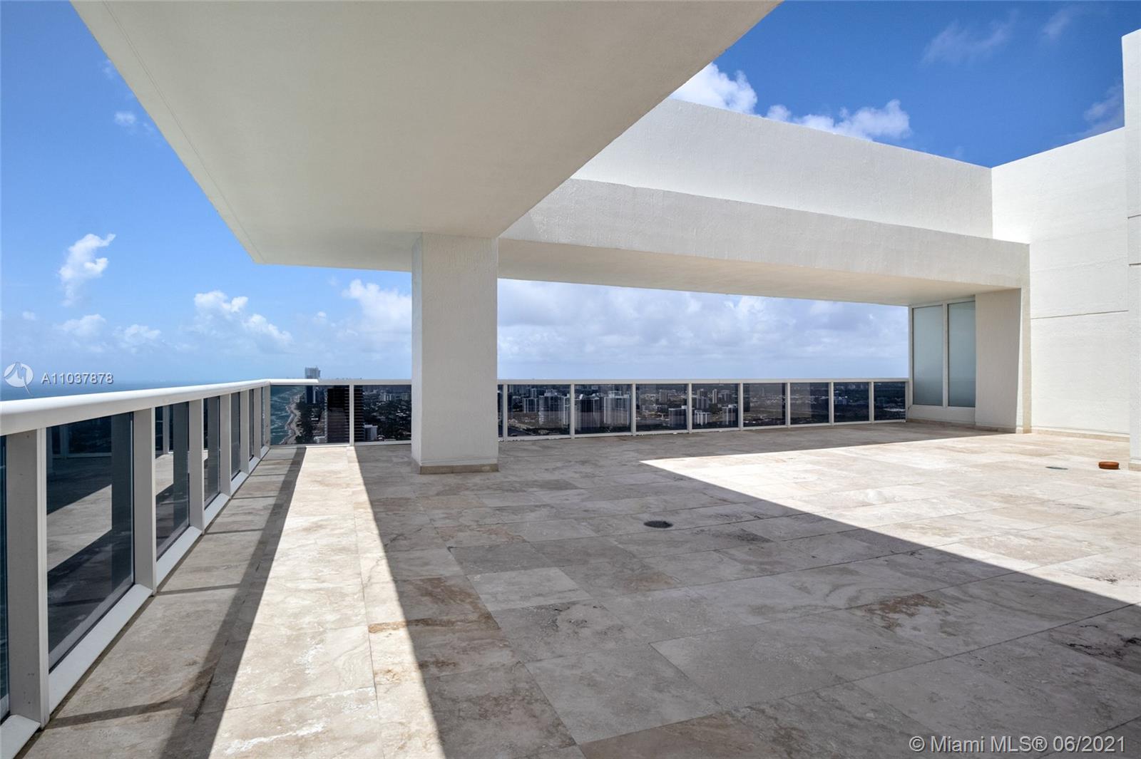 See details 5102 4 / 5 3348 sq. ft. $ 2021-05-05 0 Photo