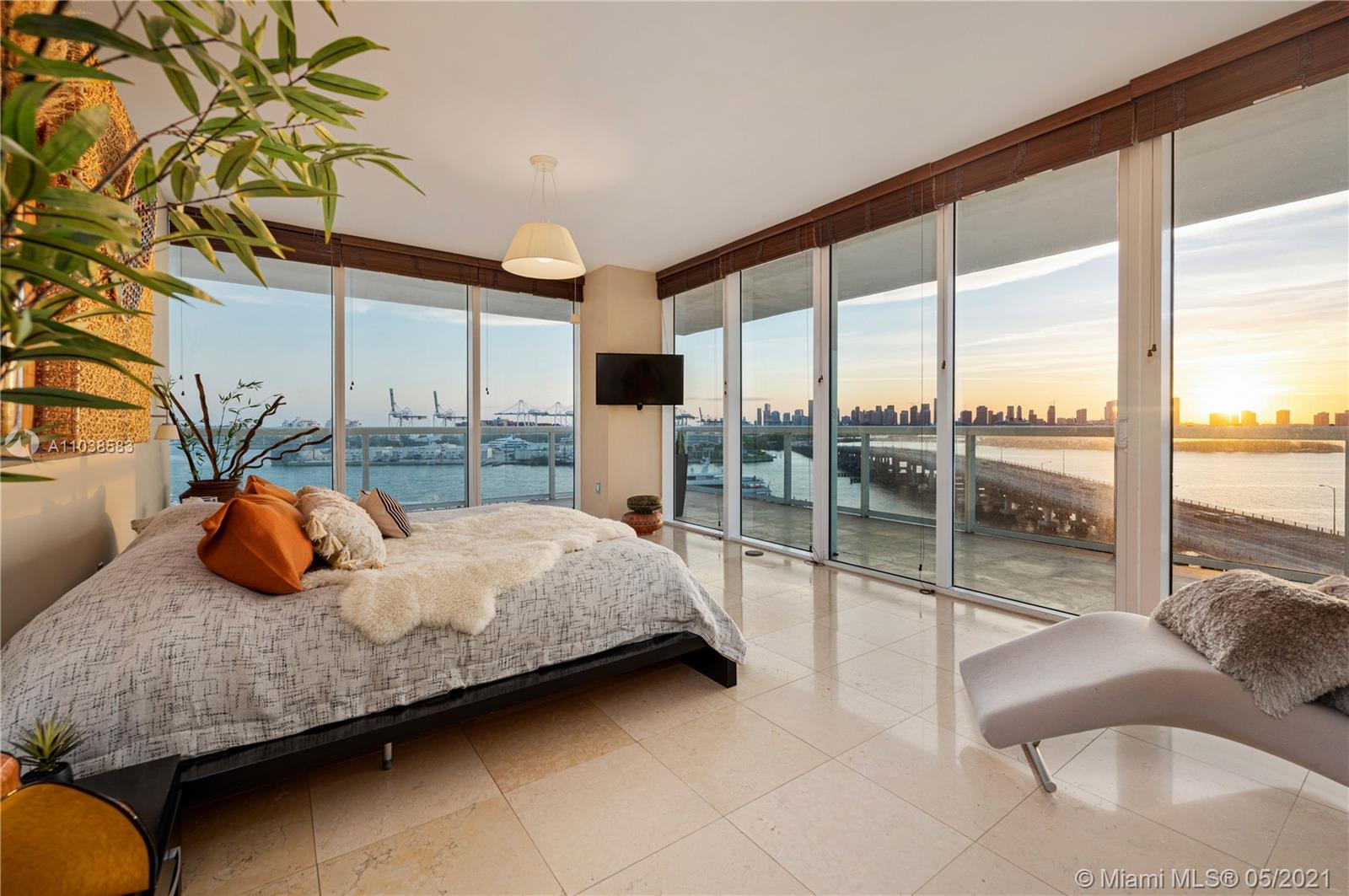 Photo of 450 Alton Rd #801, Miami Beach, Florida, 33139 -