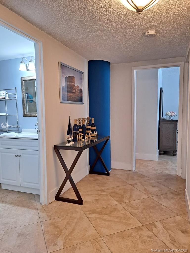 Photo of 3725 Ocean Dr #1417, Hollywood, Florida, 33019 -