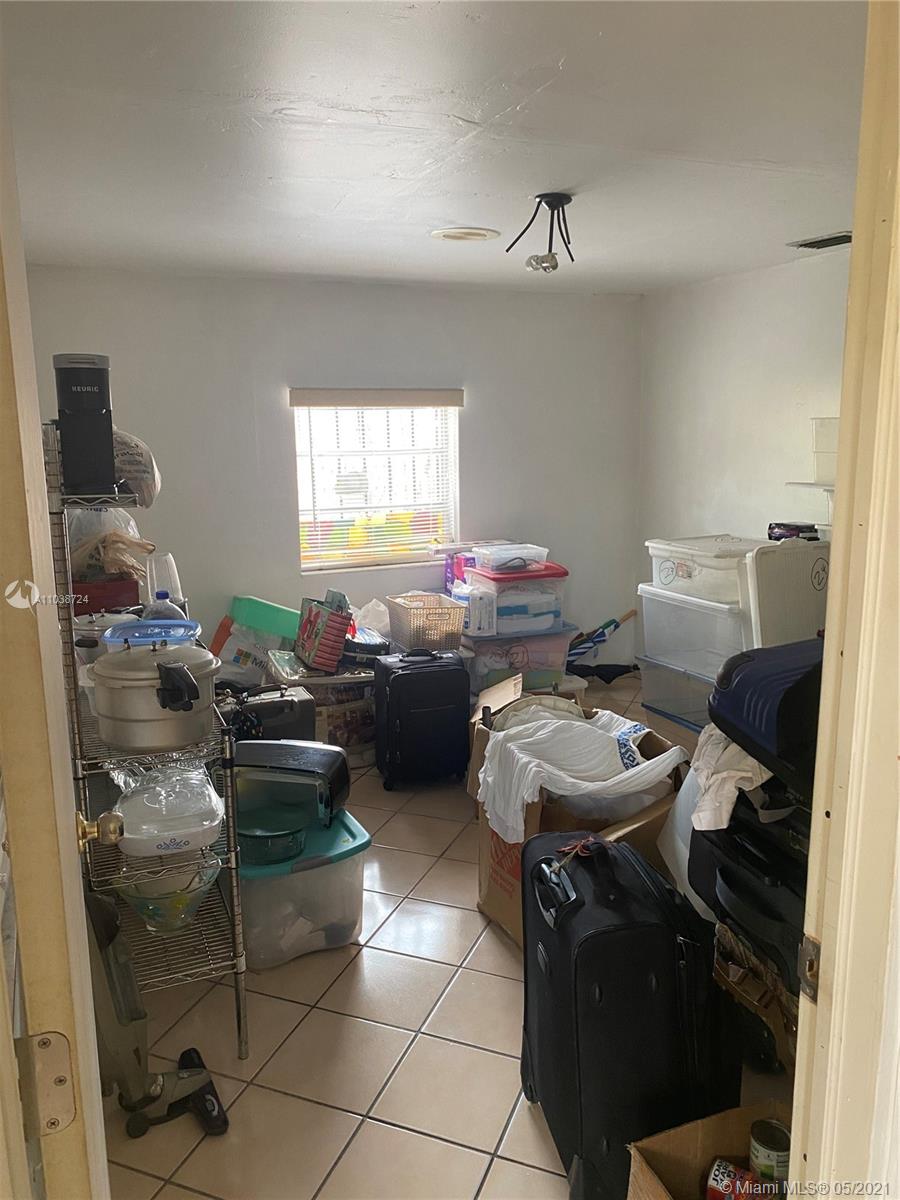 See details / 2105 sq. ft. $ 2021-05-07 0 Photo
