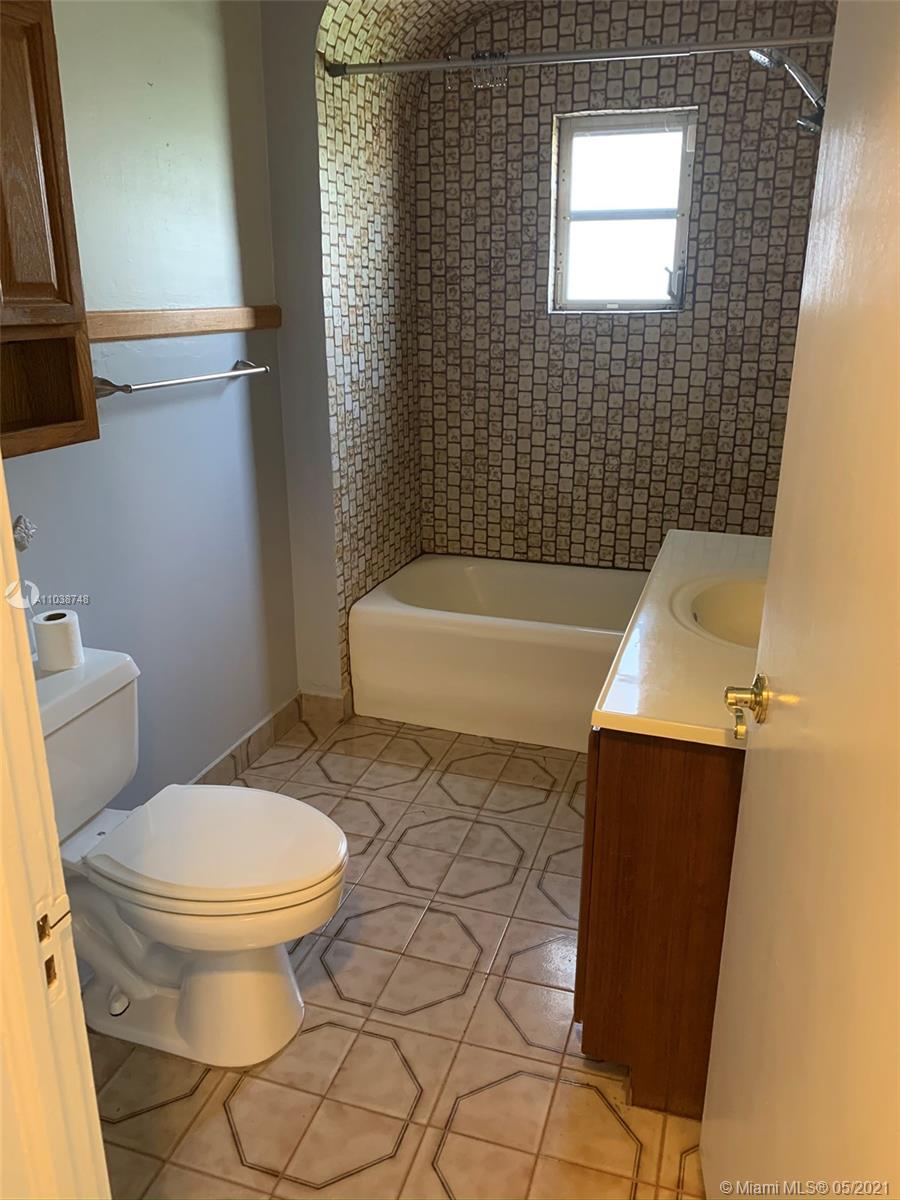 See details / 1608 sq. ft. $ 2021-05-07 0 Photo