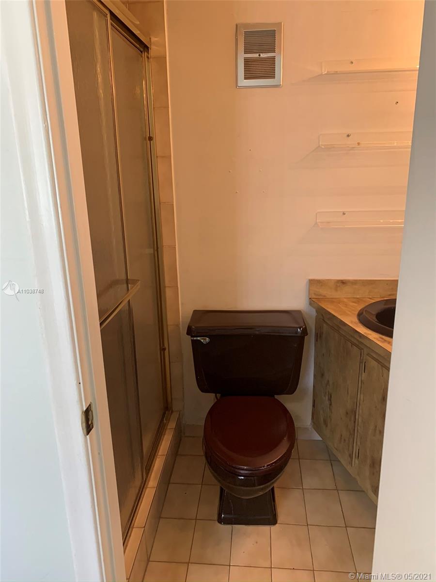 See details / 1608 sq. ft. $ 2021-05-07 0 Photo