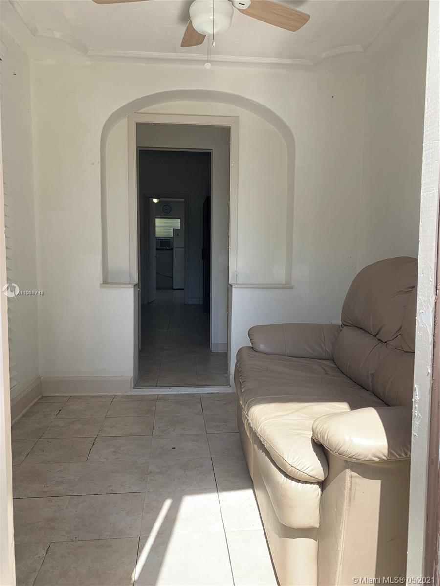 See details / 1608 sq. ft. $ 2021-05-07 0 Photo