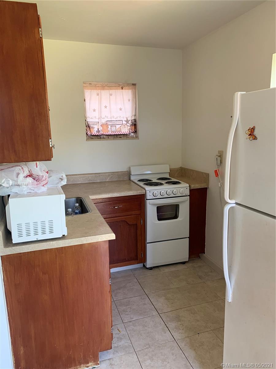 See details / 1608 sq. ft. $ 2021-05-07 0 Photo