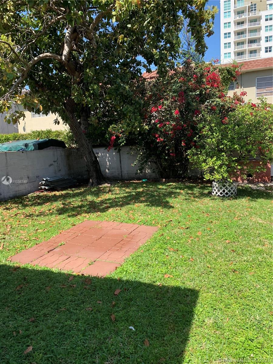 See details / 1608 sq. ft. $ 2021-05-07 0 Photo
