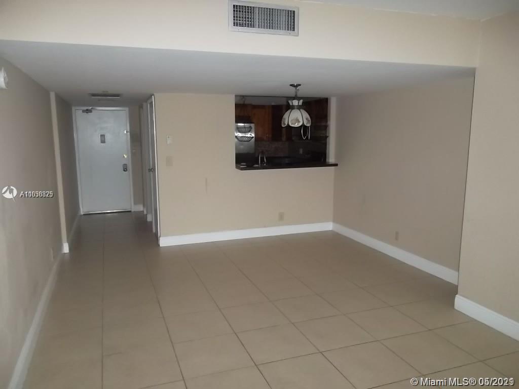 Photo of 20379 Country Club Dr #540, Aventura, Florida, 33180 -
