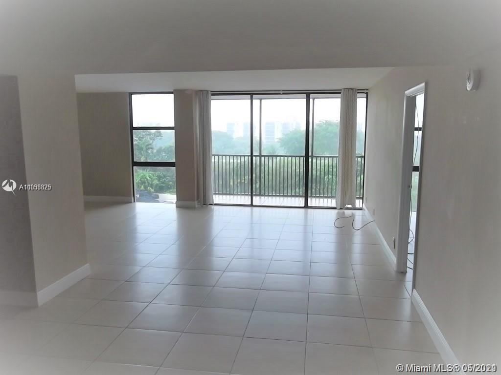 Photo of 20379 Country Club Dr #540, Aventura, Florida, 33180 -