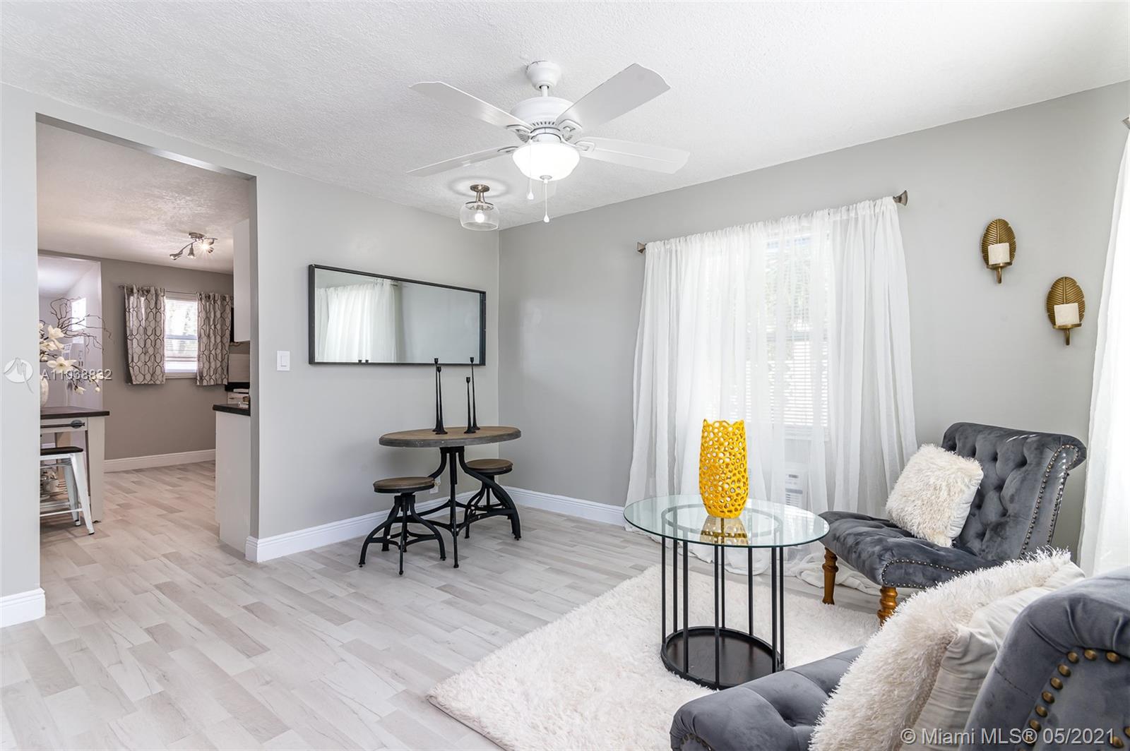 See details / 1160 sq. ft. $ 2021-05-17 0 Photo