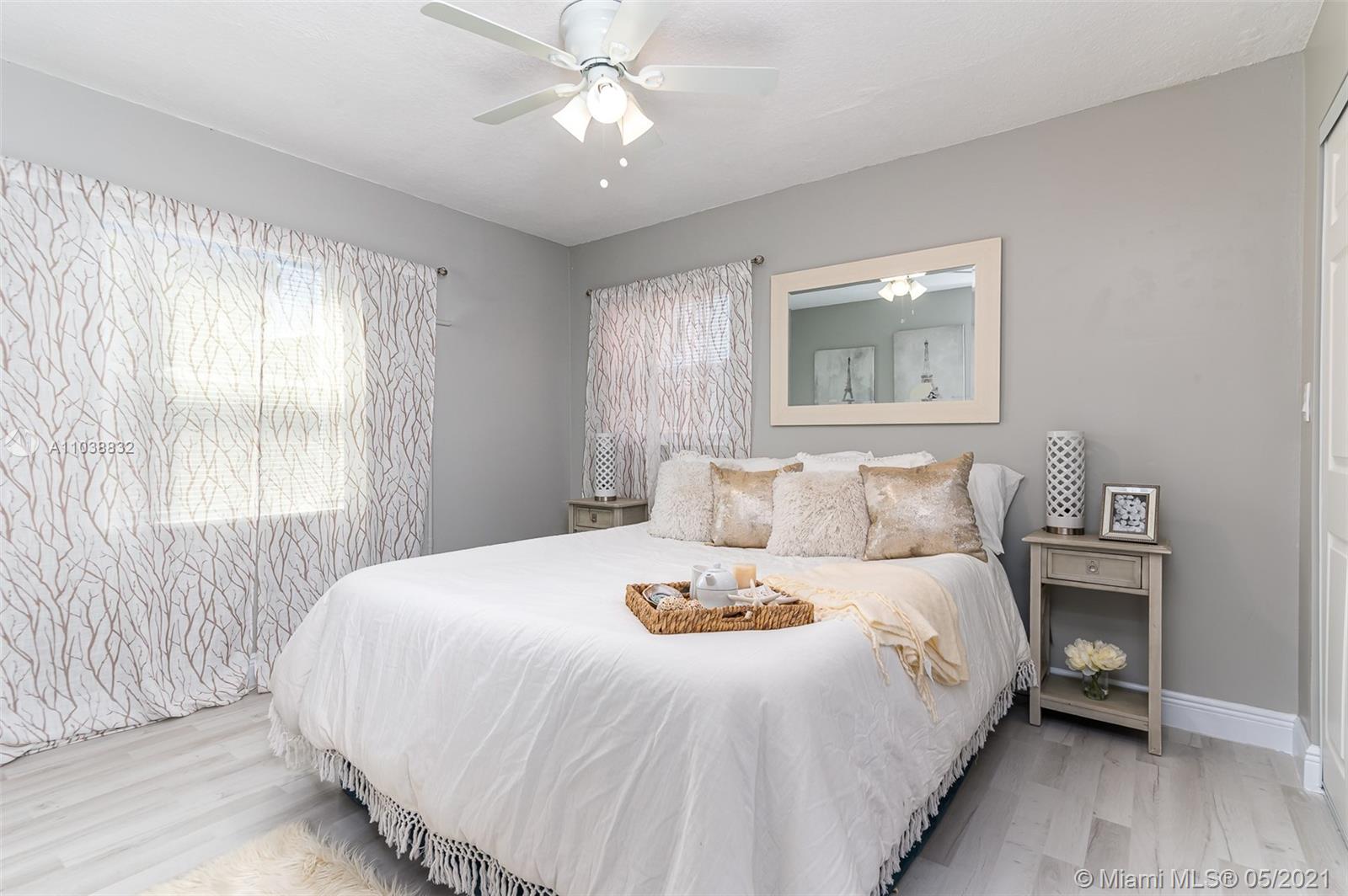 See details / 1160 sq. ft. $ 2021-05-17 0 Photo