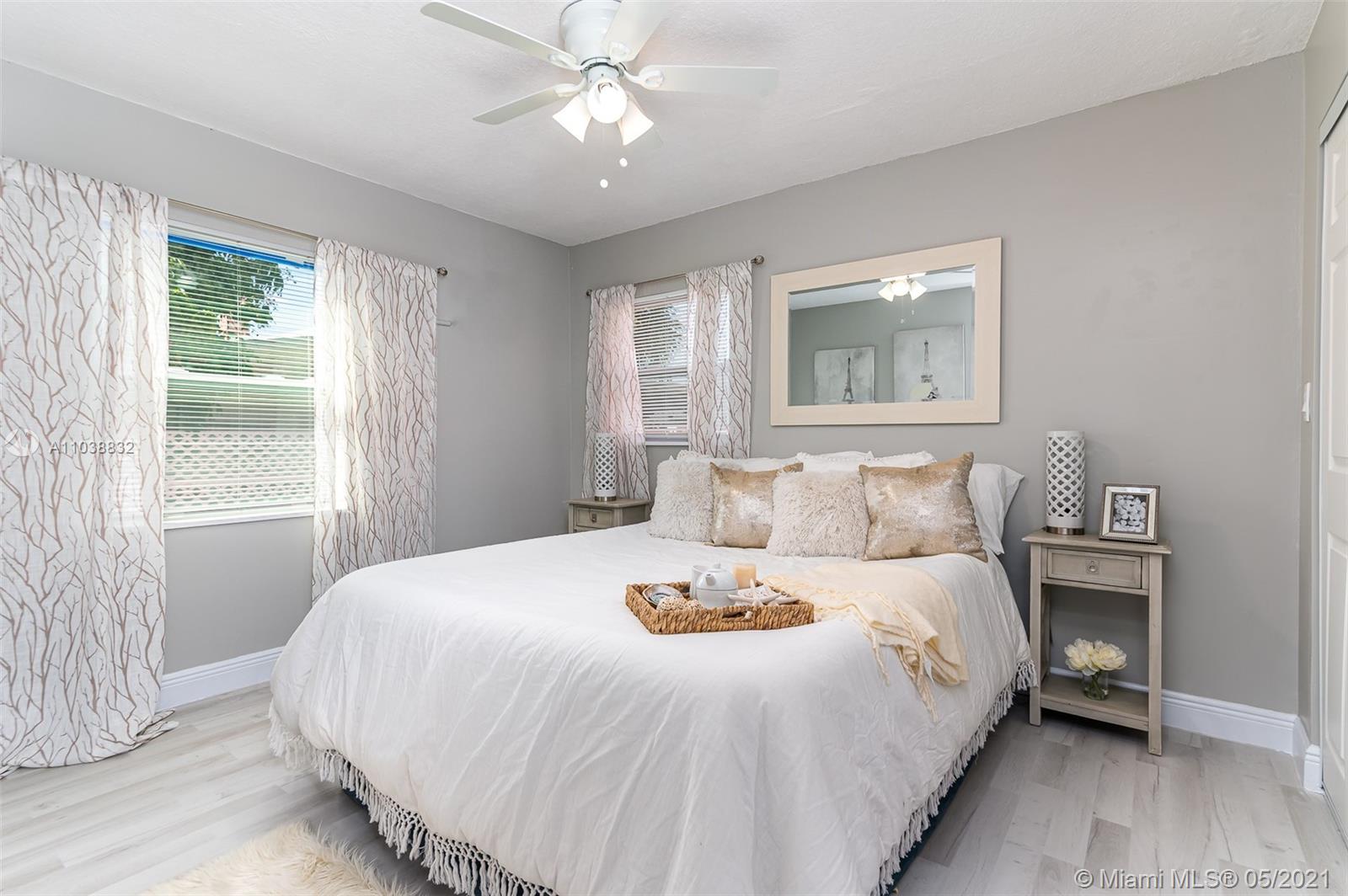 See details / 1160 sq. ft. $ 2021-05-17 0 Photo