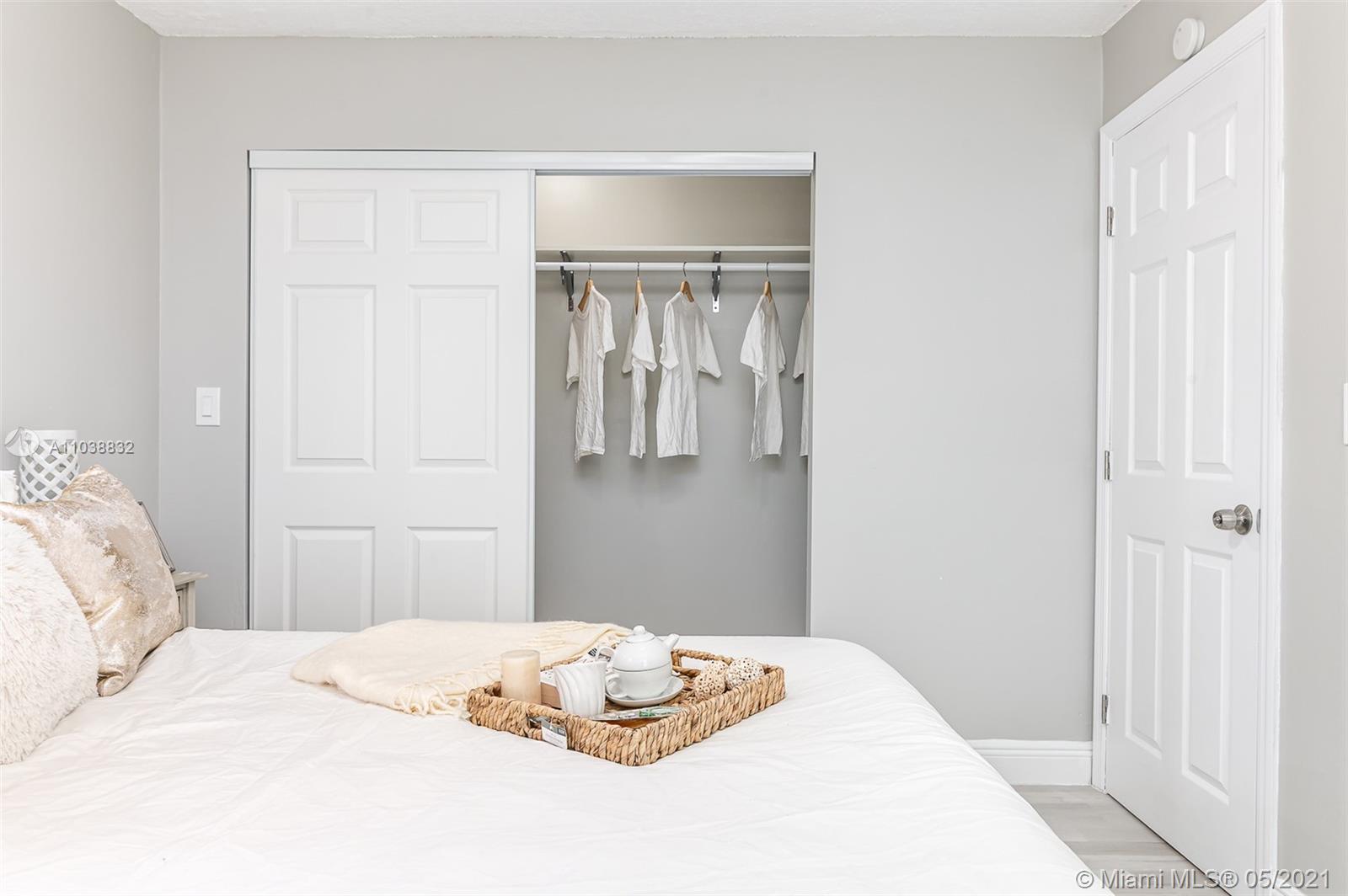 See details / 1160 sq. ft. $ 2021-05-17 0 Photo