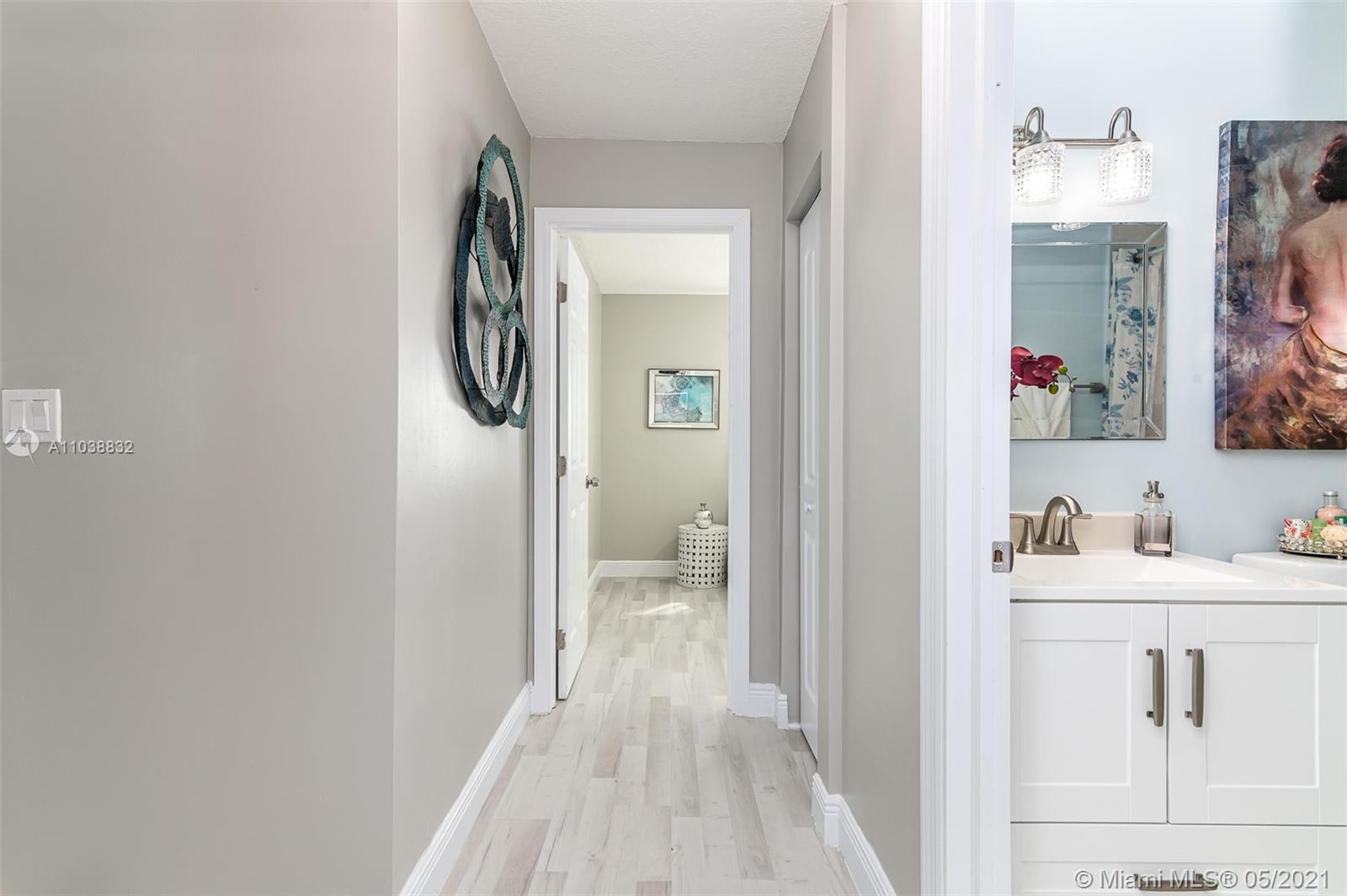 See details / 1160 sq. ft. $ 2021-05-17 0 Photo