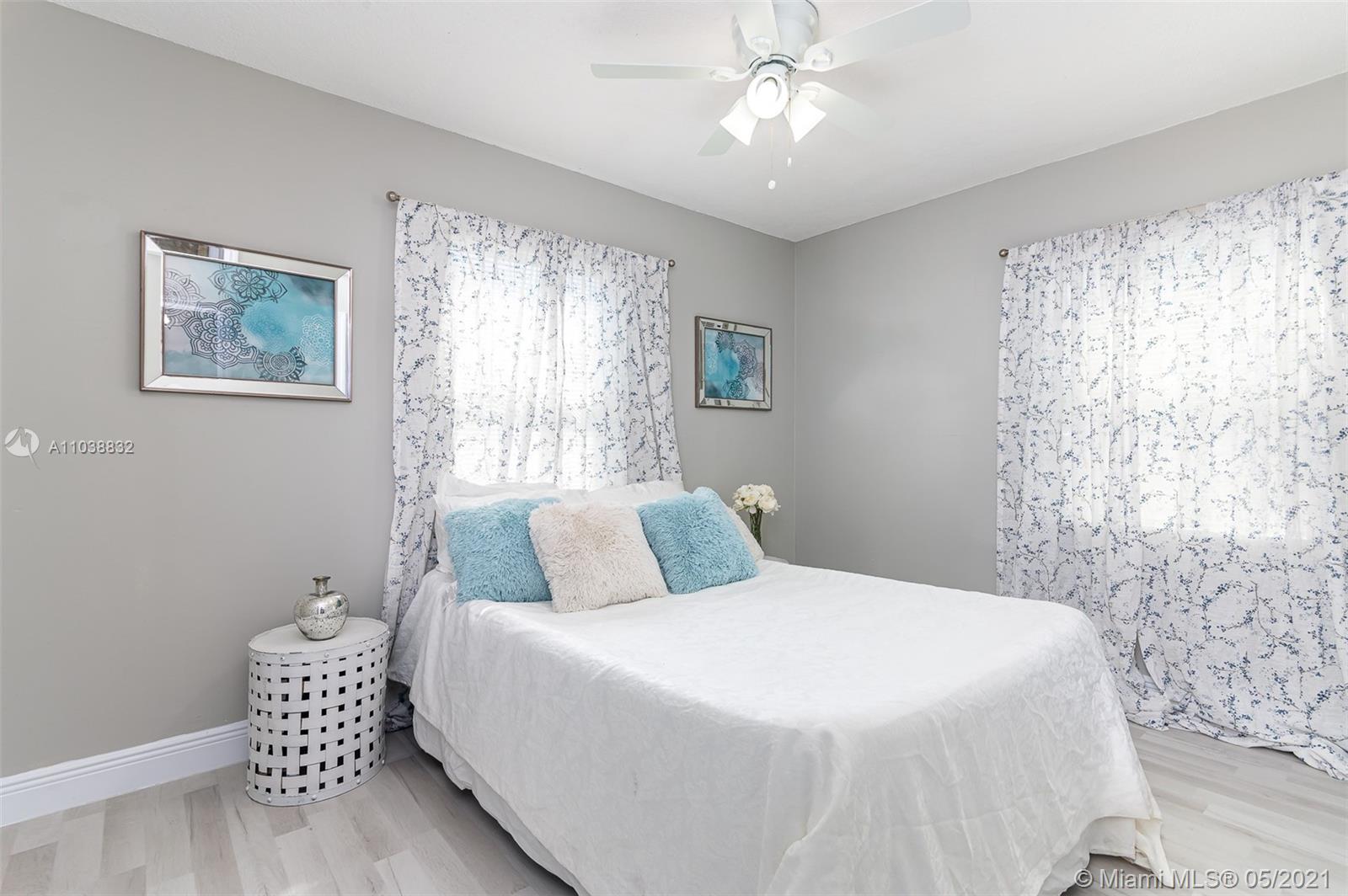 See details / 1160 sq. ft. $ 2021-05-17 0 Photo