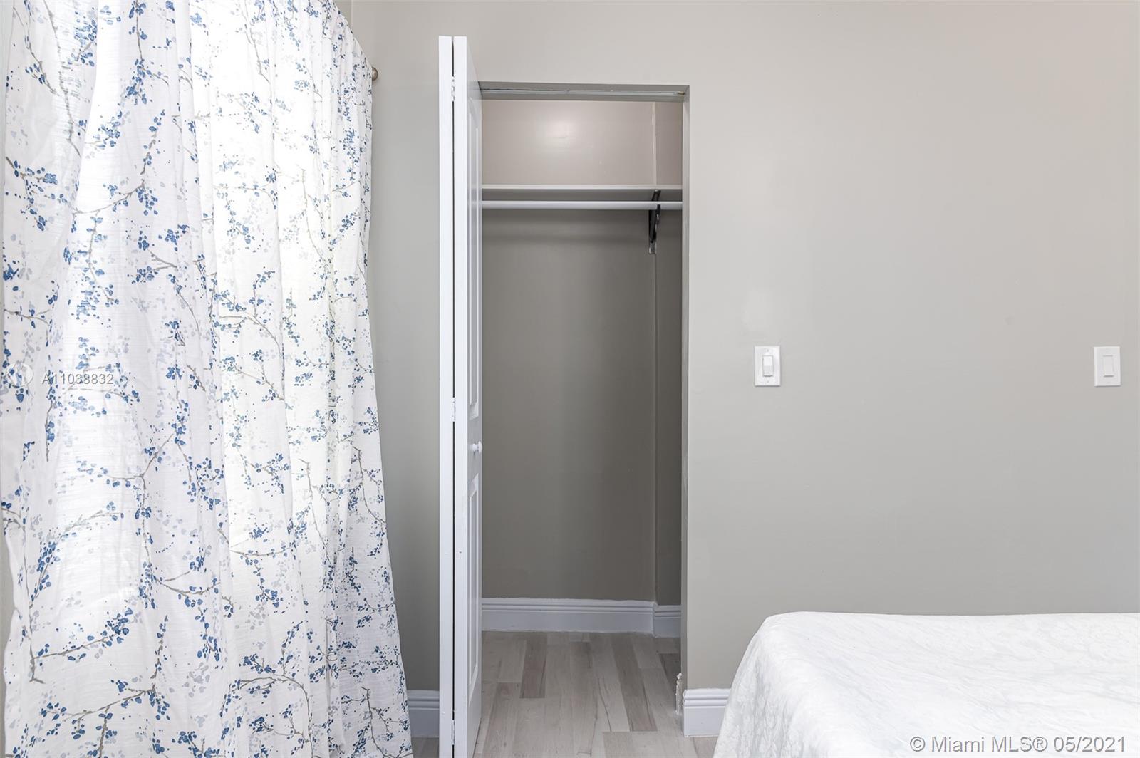 See details / 1160 sq. ft. $ 2021-05-17 0 Photo