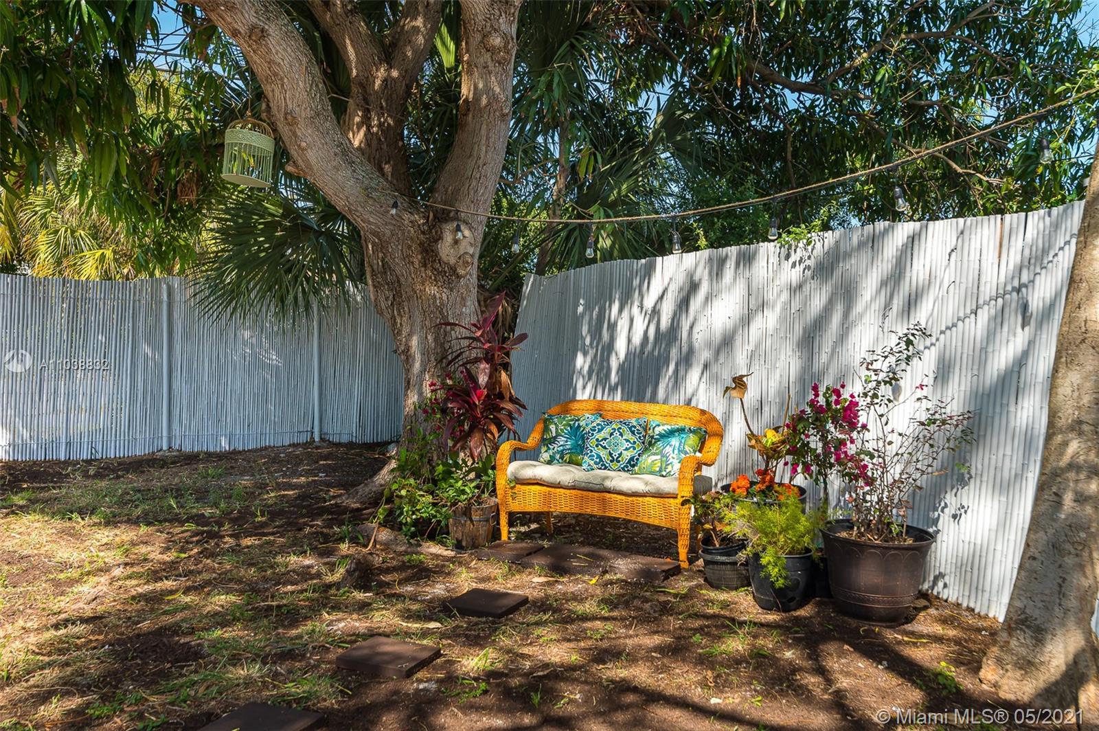 See details / 1160 sq. ft. $ 2021-05-17 0 Photo