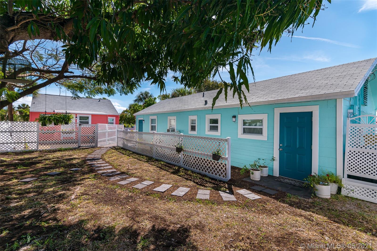 See details / 1160 sq. ft. $ 2021-05-17 0 Photo