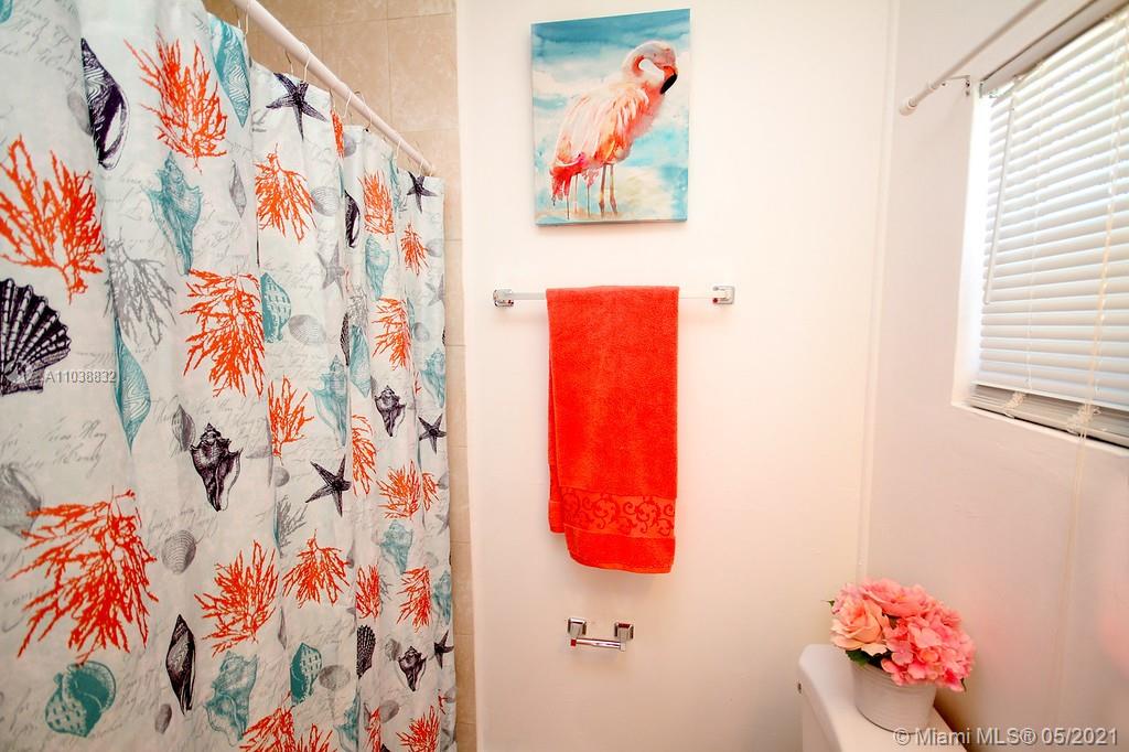 See details / 1160 sq. ft. $ 2021-05-17 0 Photo