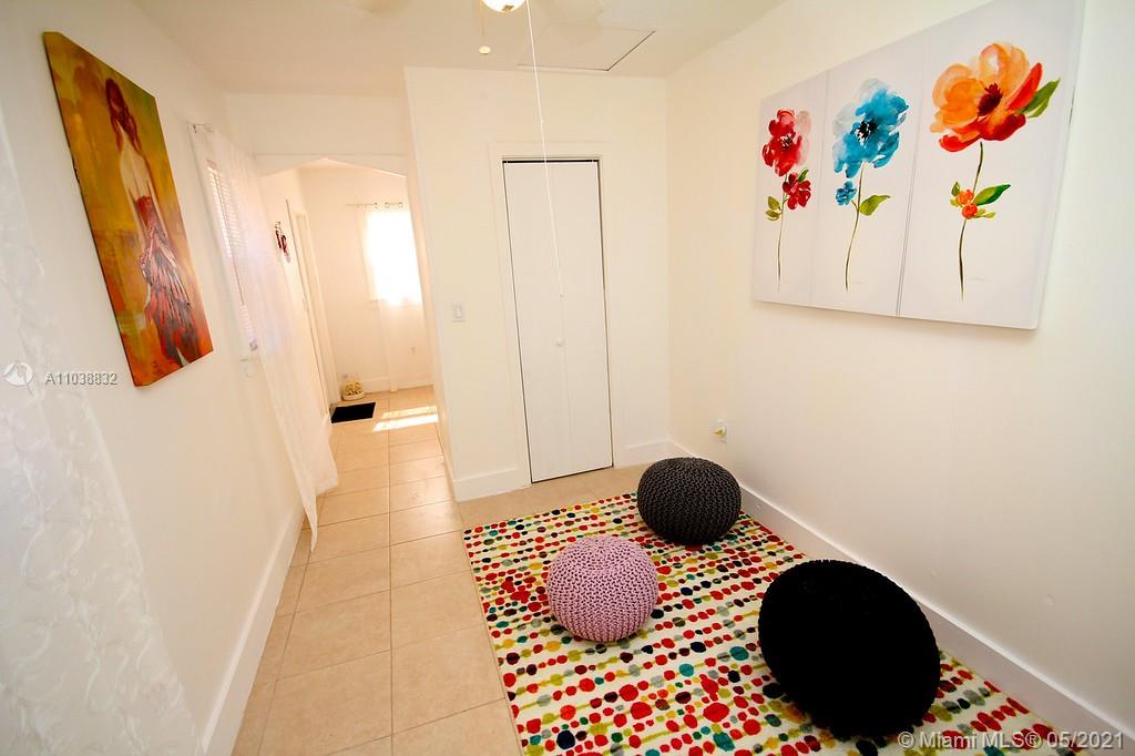 See details / 1160 sq. ft. $ 2021-05-17 0 Photo